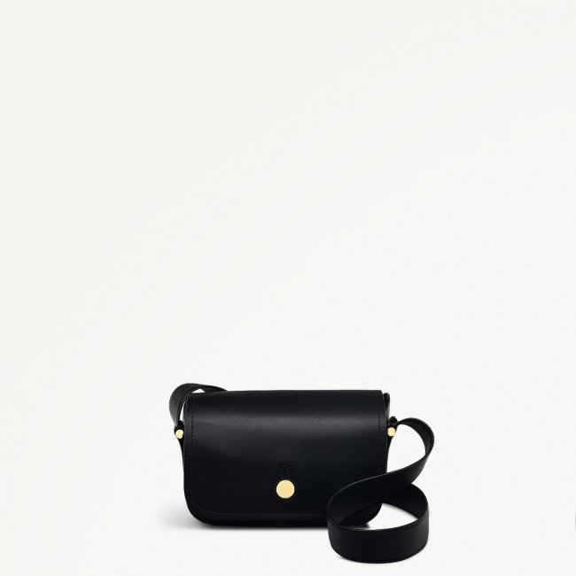 Radley London Bathurst Mews - Medium Flapover Crossbody - Black Radley London Bathurst Mews - Medium Flapover Crossbody - Black