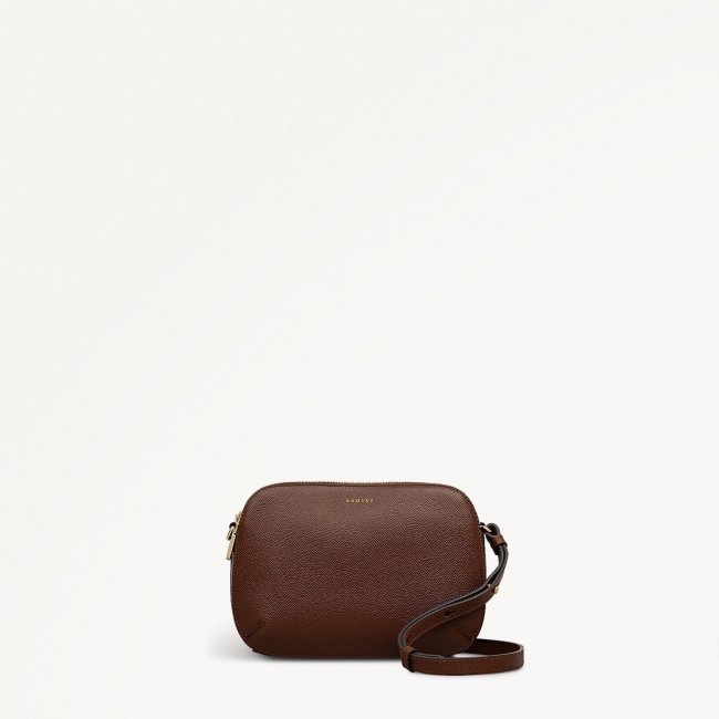 Radley London Dukes Place - Texure - Medium Ziptop Cross Body - Chocolate Radley London Dukes Place - Texure - Medium Ziptop Cross Body - Chocolate